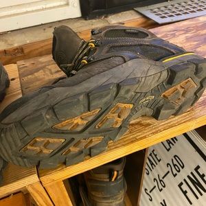 Work boots redwings size 11